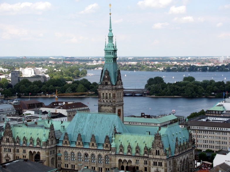 Hamburg Rathaus Alster